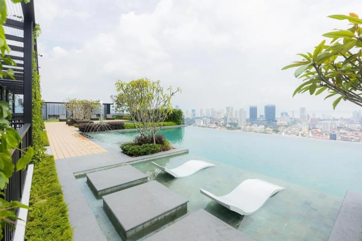 Comfy 2Br Sunny Suite Sky Pool & Stunning Views George Town 0*,